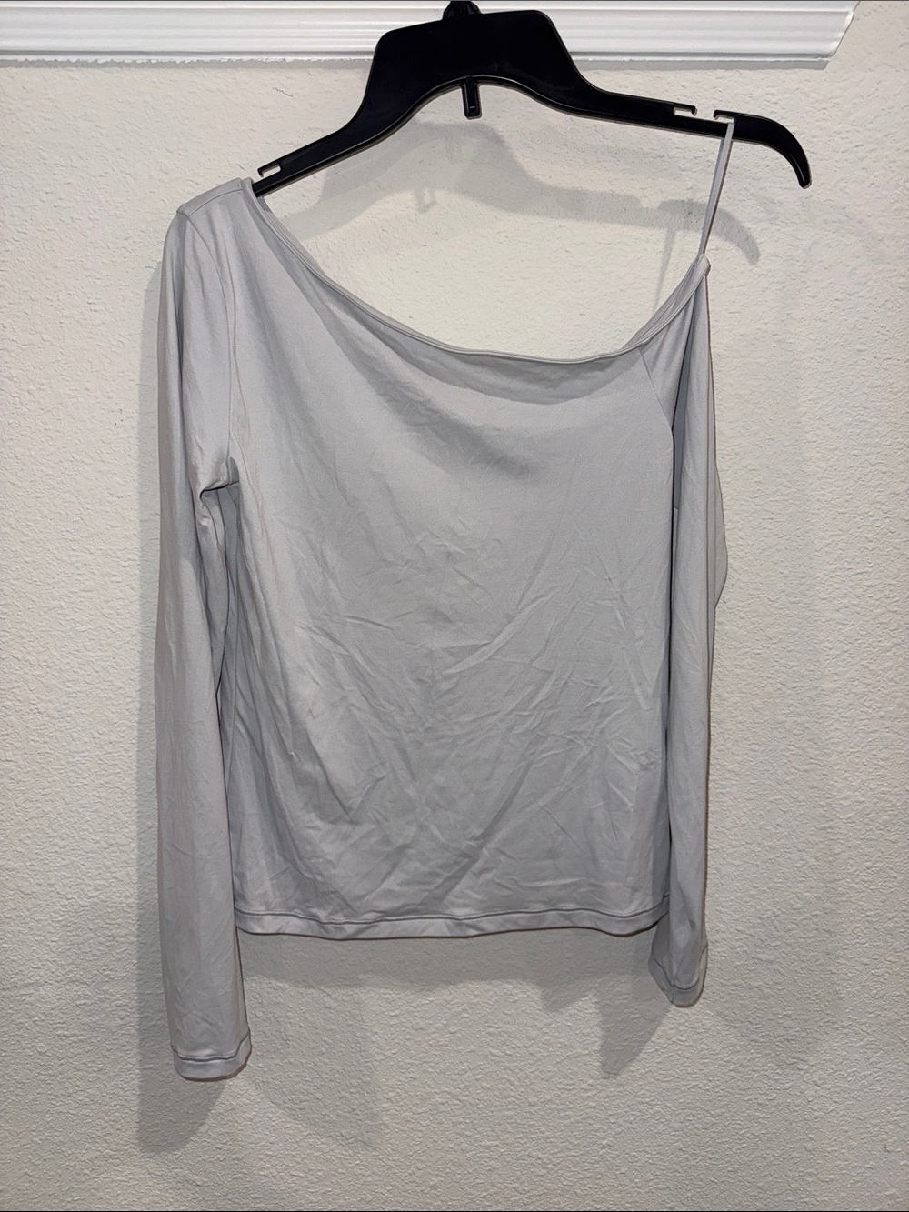 Wilfred Light Gray One-Shoulder Long Sleeve Top